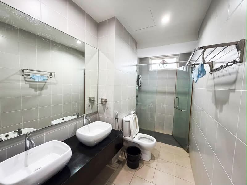 Condominium for Rent at Fiera Vista - Jerry Tan - Bathroom - PropertyGuru.com.my