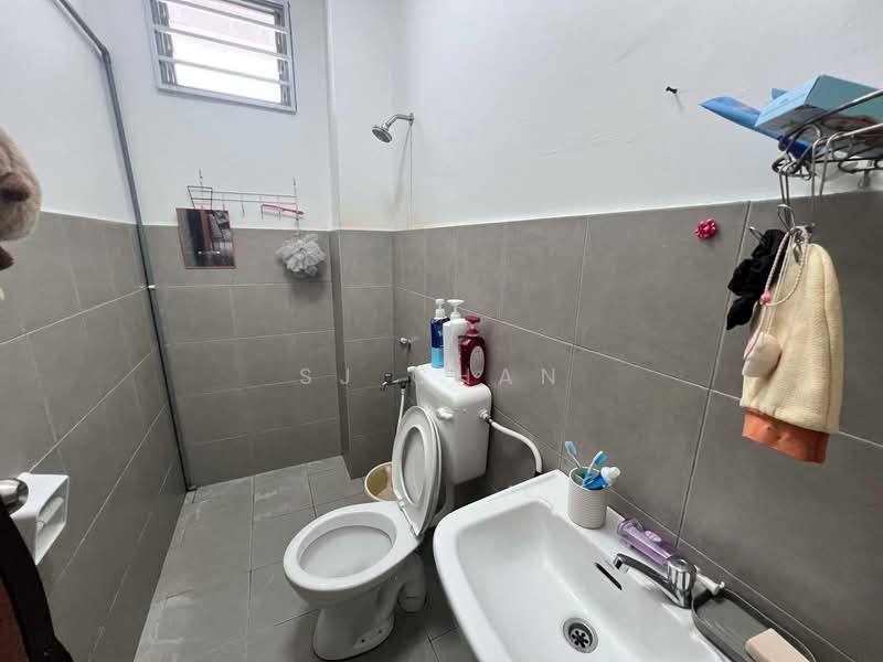 Rumah Bandar untuk Disewa di Taman Adda Heights (Tebrau) - SJ CHAN - Bathroom - PropertyGuru.com.my