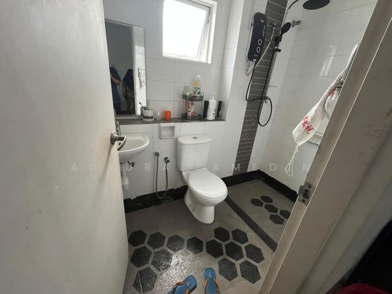 Rumah Teres 2-Tingkat untuk Dijual di Alam Impian (Shah Alam) - Adzura Zamedin - Bathroom - PropertyGuru.com.my