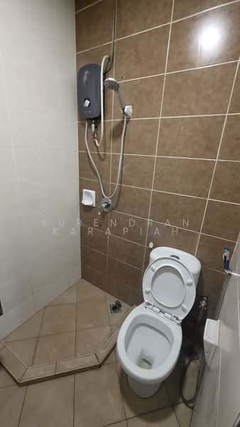 Pangsapuri untuk Disewa di Desa Idaman Residences - Surendran Karapiah - Bathroom - PropertyGuru.com.my