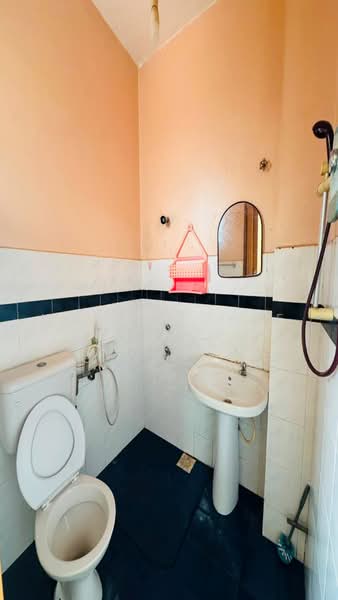 Rumah Teres 1-Tingkat untuk Disewa di Iskandar Puteri (Nusajaya) (Johor) - Kelvin Chee - Bathroom - PropertyGuru.com.my