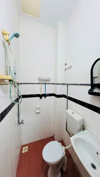 Rumah Teres 1-Tingkat untuk Disewa di Iskandar Puteri (Nusajaya) (Johor) - Kelvin Chee - Bathroom - PropertyGuru.com.my