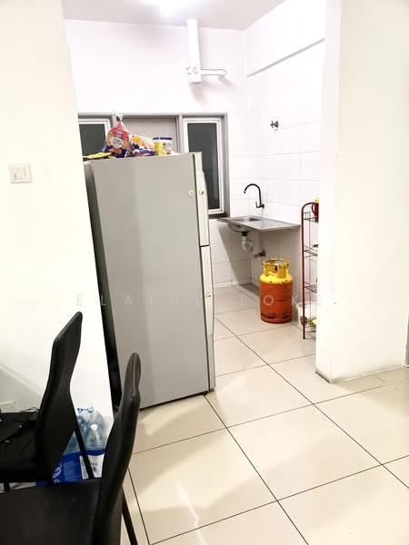 Service Residence for Sale at Silk Residence - Elaine Loke - Kitchen - PropertyGuru.com.my