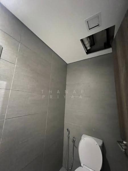 Service Residence for Rent at The New Duo @ Edumetro - Thanap Priyaa - Bathroom - PropertyGuru.com.my