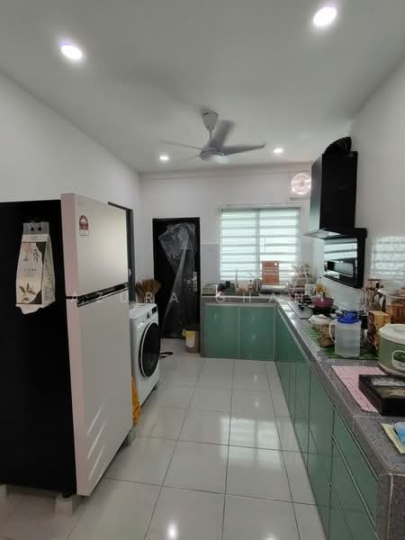 Rumah Teres 2 Tingkat untuk Dijual di Tasek Gelugor (Penang) - Azura Ghani - Kitchen - PropertyGuru.com.my