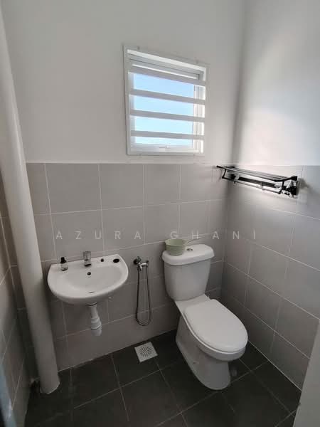 Rumah Teres 2 Tingkat untuk Dijual di Tasek Gelugor (Penang) - Azura Ghani - Bathroom - PropertyGuru.com.my