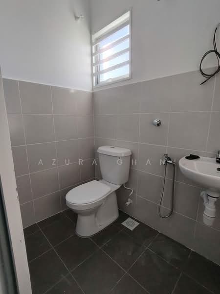 Rumah Teres 2 Tingkat untuk Dijual di Tasek Gelugor (Penang) - Azura Ghani - Bathroom - PropertyGuru.com.my