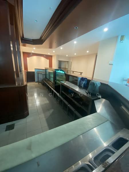Retail Space for Rent in Kawasan 18 (Klang) - Vince Yong - Interior - PropertyGuru.com.my