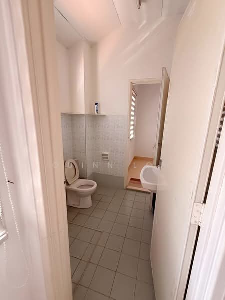 Rumah Teres 2 Tingkat untuk Disewa di Taman Jernih (Bukit Mertajam) - Quinn Loh - Bathroom - PropertyGuru.com.my