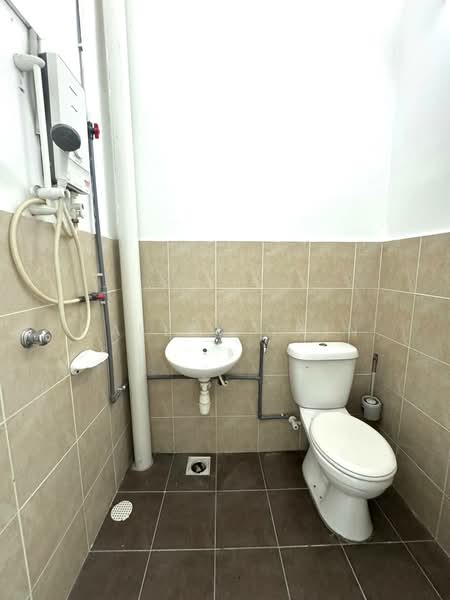 2.5-storey Terraced House for Sale in Skudai (Johor) - Calley Chin - Bathroom - PropertyGuru.com.my