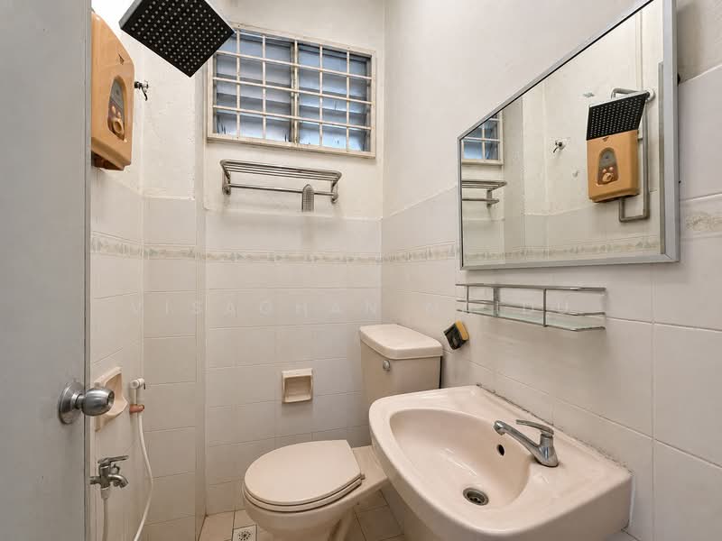 Rumah Teres 2-Tingkat untuk Dijual di USJ (Subang Jaya) - Visaghan Naidu - Bathroom - PropertyGuru.com.my