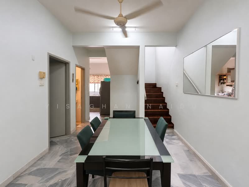 Rumah Teres 2-Tingkat untuk Dijual di USJ (Subang Jaya) - Visaghan Naidu - Dining Room - PropertyGuru.com.my