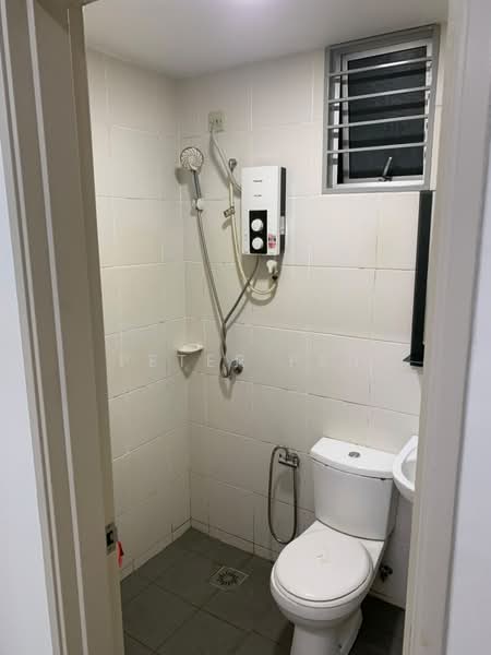 Kondominium untuk Disewa di Sky Awani Residensi 1 - Peter Pen - Bathroom - PropertyGuru.com.my