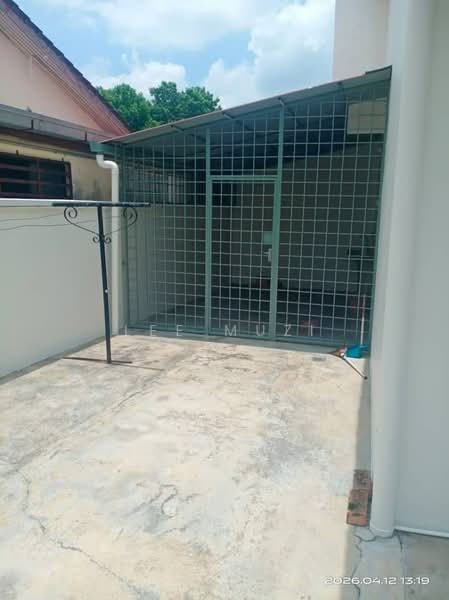 Rumah Berkembar untuk Dijual di Ipoh Garden (Ipoh) - Lee Muzi - Exterior - PropertyGuru.com.my