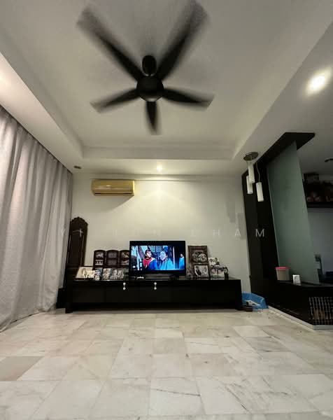 Pangsapuri untuk Dijual di Seri Puri - Yi Jun Cham - Living Room - PropertyGuru.com.my