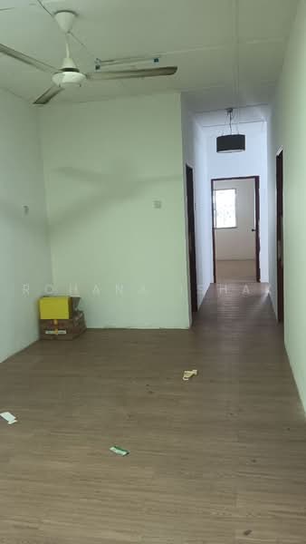 1-storey Terraced House for Sale in Klang (Selangor) - Rohana Ishak - PropertyGuru.com.my