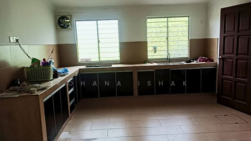 1-storey Terraced House for Sale in Klang (Selangor) - Rohana Ishak - PropertyGuru.com.my