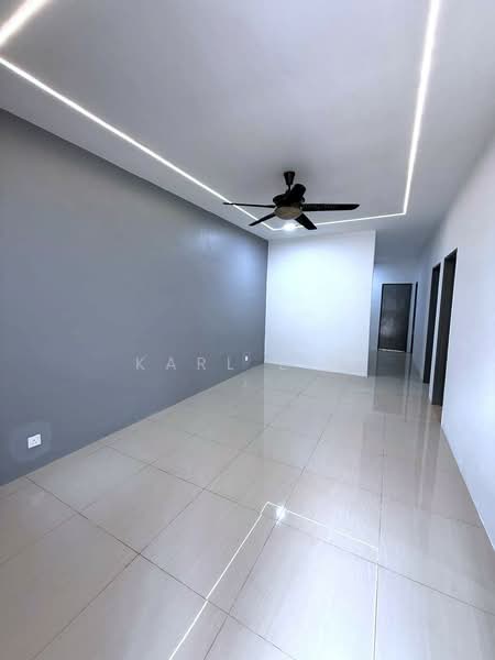 Bungalow House untuk Dijual di Taman Kempas Baru (Tampoi) - Karl Lim - Living Room - PropertyGuru.com.my