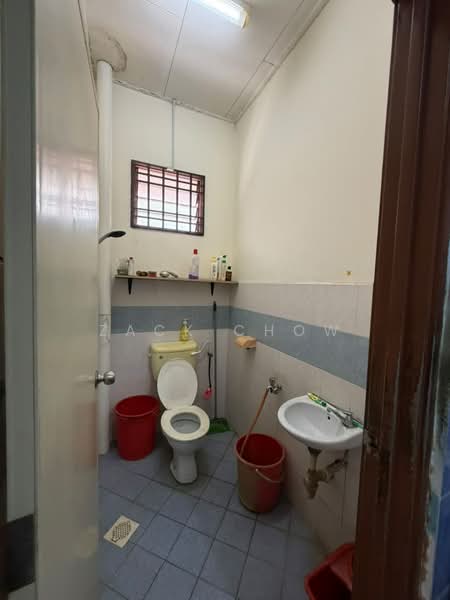 1-storey Terraced House for Sale in Bandar Pulai Jaya (Kulai) - Zack Chow - Bathroom - PropertyGuru.com.my