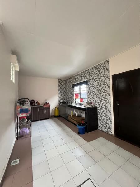 Rumah Teres untuk Dijual di Taman Nusa Damai (Pasir Gudang) - Chen Shieh Yu - Kitchen - PropertyGuru.com.my