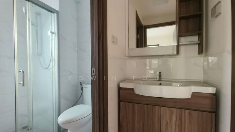 Apartment for Sale at Starview Bay @ Forest City - Edwin Toh - Bathroom - PropertyGuru.com.my