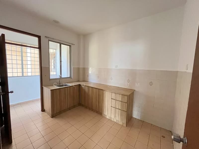 Pangsapuri untuk Disewa di Pangsapuri Persiaran Tanjung - Chloe Shum - Kitchen - PropertyGuru.com.my