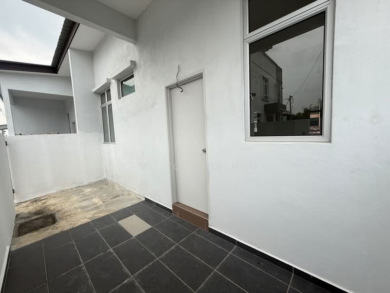 Rumah Teres 2.5 Tingkat untuk Dijual di Taman Merak Mas (Bukit Katil) - YM Chong - PropertyGuru.com.my