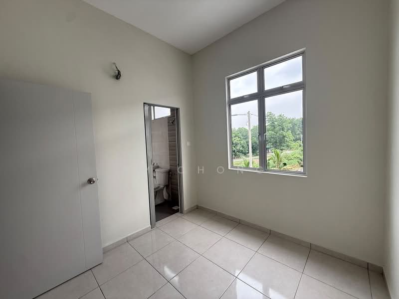Rumah Teres 2.5 Tingkat untuk Dijual di Taman Merak Mas (Bukit Katil) - YM Chong - PropertyGuru.com.my