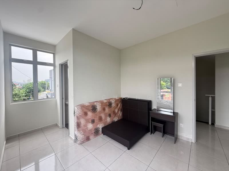 Rumah Teres 2.5 Tingkat untuk Dijual di Taman Merak Mas (Bukit Katil) - YM Chong - PropertyGuru.com.my