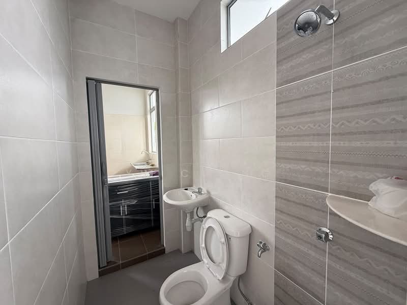 Rumah Teres 2.5 Tingkat untuk Dijual di Taman Merak Mas (Bukit Katil) - YM Chong - PropertyGuru.com.my