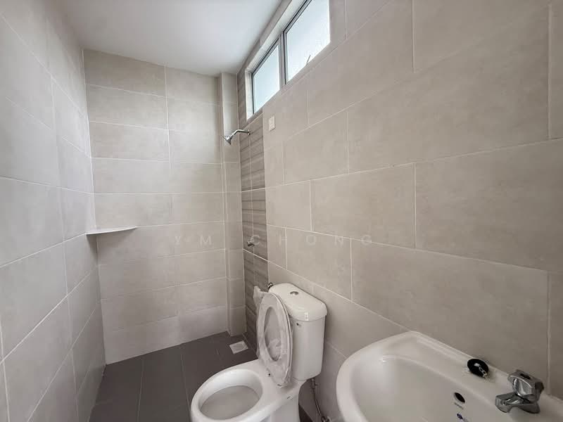 Rumah Teres 2.5 Tingkat untuk Dijual di Taman Merak Mas (Bukit Katil) - YM Chong - PropertyGuru.com.my