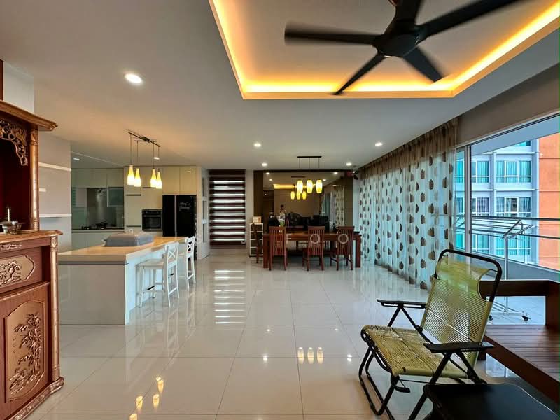 Kondominium untuk Dijual di Central Park condominium - S J Foo - Living Room - PropertyGuru.com.my