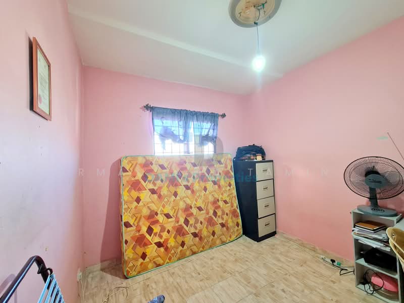Pangsapuri untuk Dijual di Mesra Prima - Irmantaha Tamin - Bedroom - PropertyGuru.com.my