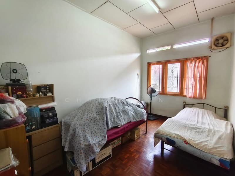 Rumah Teres 2-Tingkat untuk Dijual di Taman Ipoh Jaya (Ipoh) - Chris Chin - Bedroom - PropertyGuru.com.my