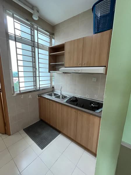 Pangsapuri untuk Disewa di Permas Ville Apartment - Jaclyn Wong - Kitchen - PropertyGuru.com.my