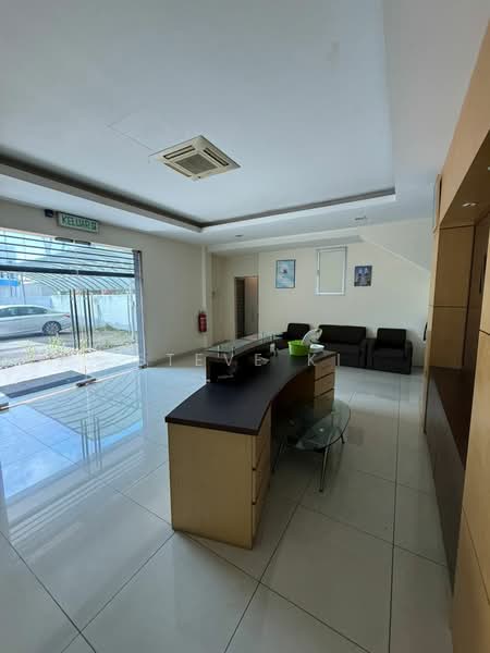 Semi-D Factory for Rent in Kota Kemuning (Shah Alam) - STEVE KI - Entrance - PropertyGuru.com.my