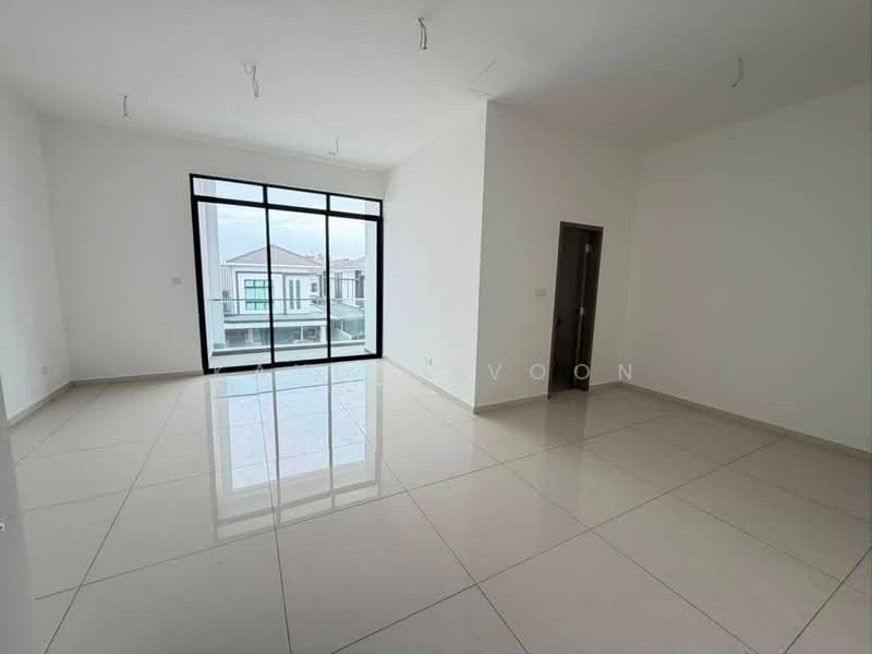 Cluster House for Sale in Austin (Johor Bahru) - Kayden Voon - Living Room - PropertyGuru.com.my