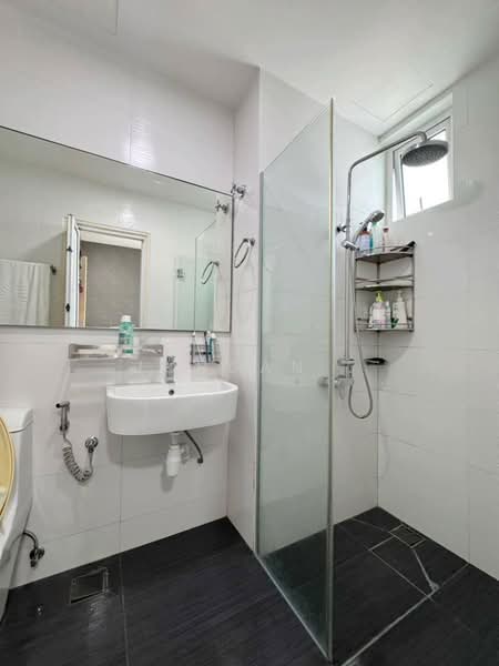 Kediaman Servis untuk Dijual di Twin Galaxy (Dwi Galaksi) - Jordan . - PropertyGuru.com.my