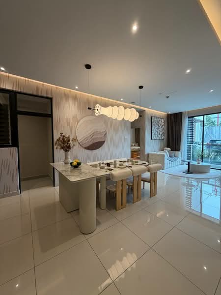 Apartment for Sale at R&F Princess Cove Phase 3-New Casa Suites - Sean Lee - Dining Room - PropertyGuru.com.my