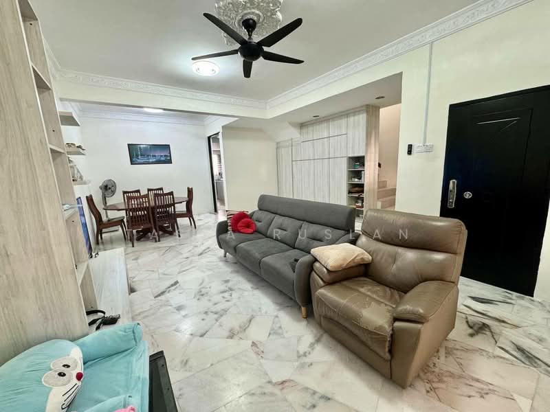 Rumah Teres 2-Tingkat untuk Dijual di Taman Universiti (Bangi) - Tasya Ruslan - PropertyGuru.com.my