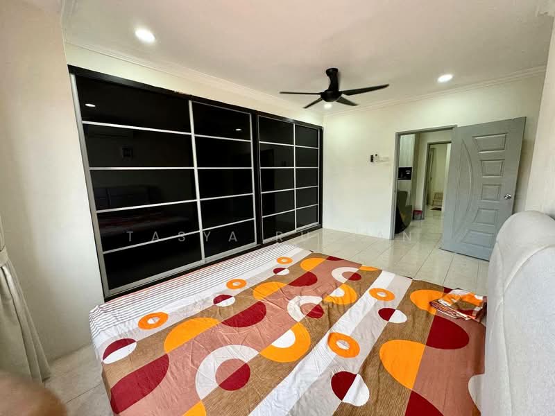 Rumah Teres 2-Tingkat untuk Dijual di Taman Universiti (Bangi) - Tasya Ruslan - PropertyGuru.com.my