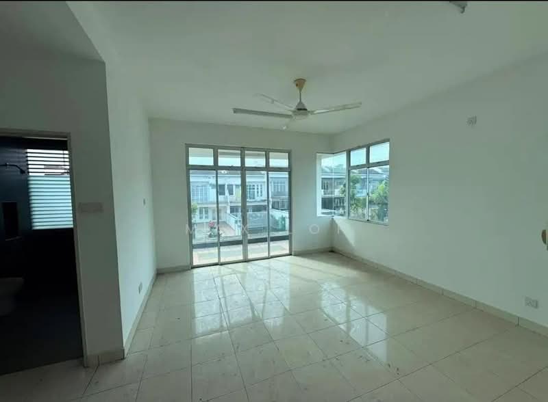 2-storey Terraced House for Sale in Bandar Uda Utama (Johor Bahru) - Max Loh - Living Room - PropertyGuru.com.my