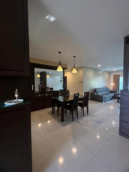 Kondominium untuk Dijual di Alpine Tower - Li Fang - Living Room - PropertyGuru.com.my