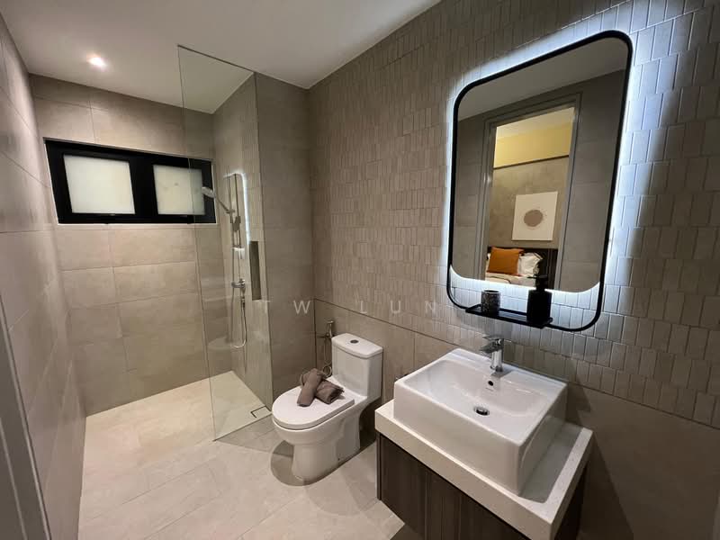 Service Residence for Sale at RedEarth @ Genting Xintiandi - Tw Lun - Bathroom - PropertyGuru.com.my