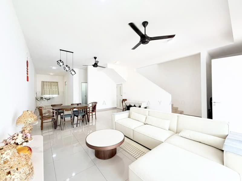 Rumah Teres 2-Tingkat untuk Dijual di Iskandar Puteri (Nusajaya) (Johor) - APRILIA CHAYADI - Living Room - PropertyGuru.com.my