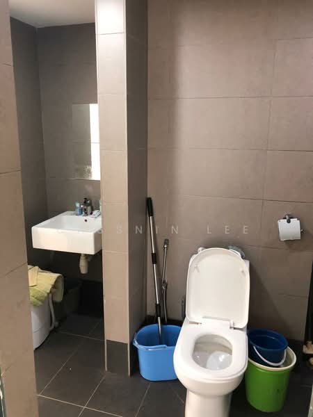 Sofo for Sale in Damansara Jaya (Petaling Jaya) - Cassnin Lee - Bathroom - PropertyGuru.com.my