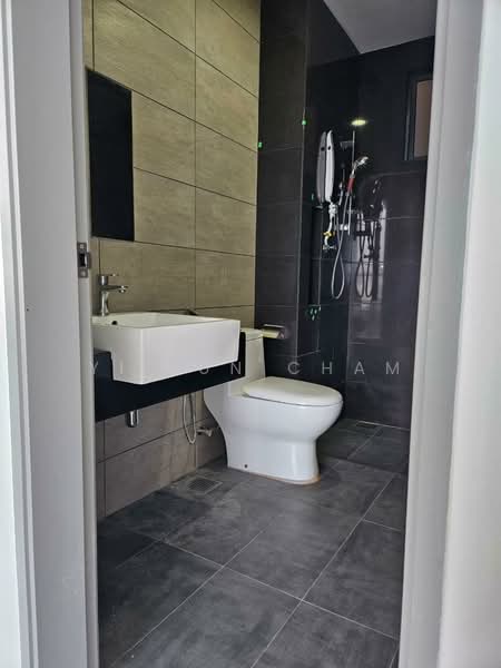 Condominium for Rent at Legend Heights - Yi Jun Cham - Bathroom - PropertyGuru.com.my