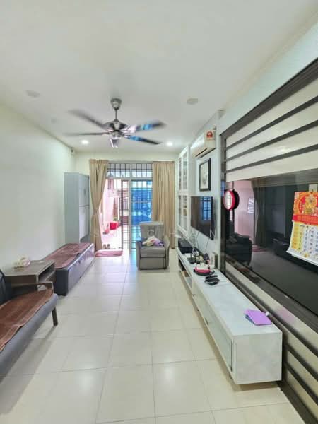 Rumah Teres 1-Tingkat untuk Disewa di Taman Setia Indah (Tebrau) - SJ CHAN - Living Room - PropertyGuru.com.my