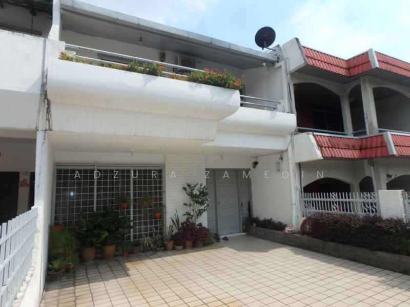 Rumah Teres 2-Tingkat untuk Dijual di Seksyen 17 (Petaling Jaya) - Adzura Zamedin - Exterior - PropertyGuru.com.my