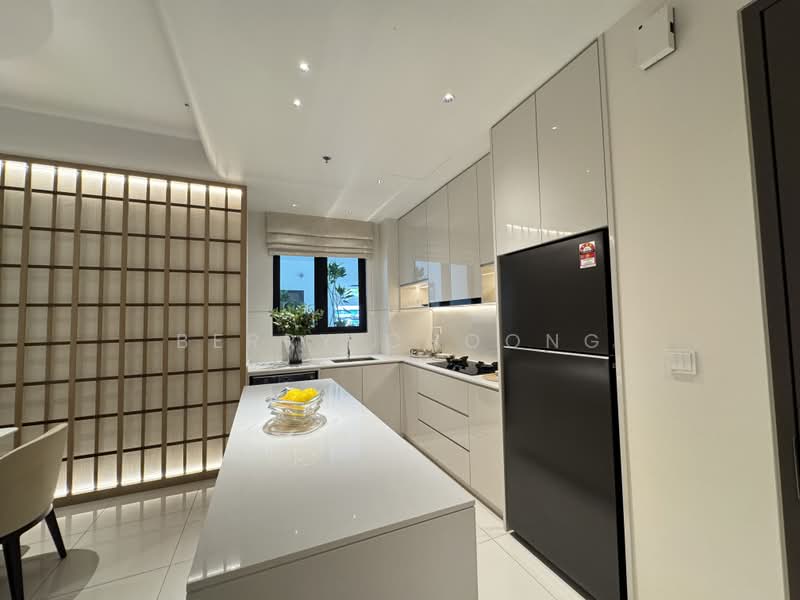 Servis Apartment untuk Dijual di Binastra Cochrane - Berry Choong - Kitchen - PropertyGuru.com.my